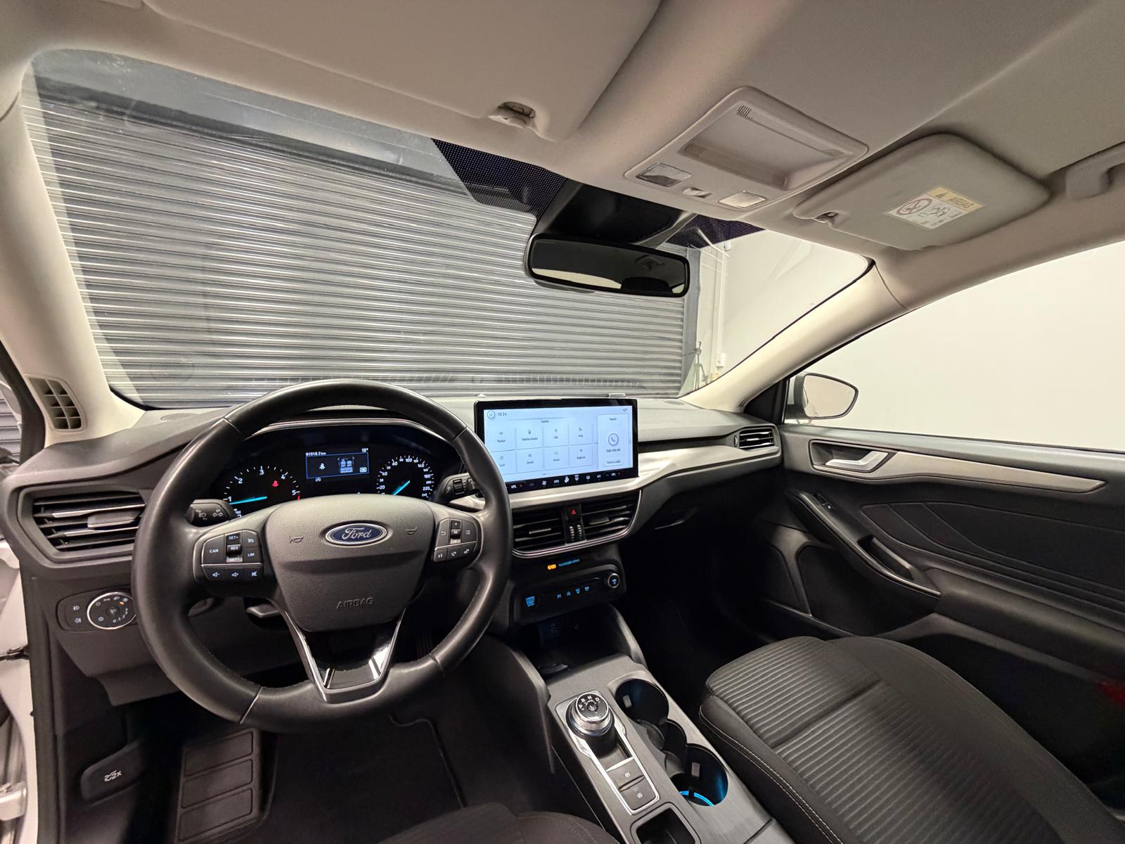 FORD FOCUS 10